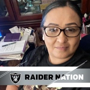 Meet your Posher, Mona